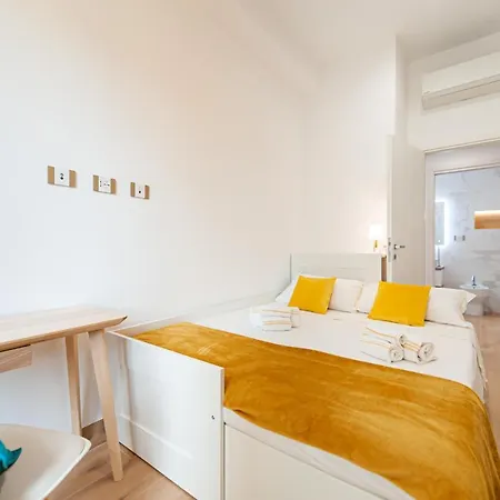 Apartment Victoria's New *